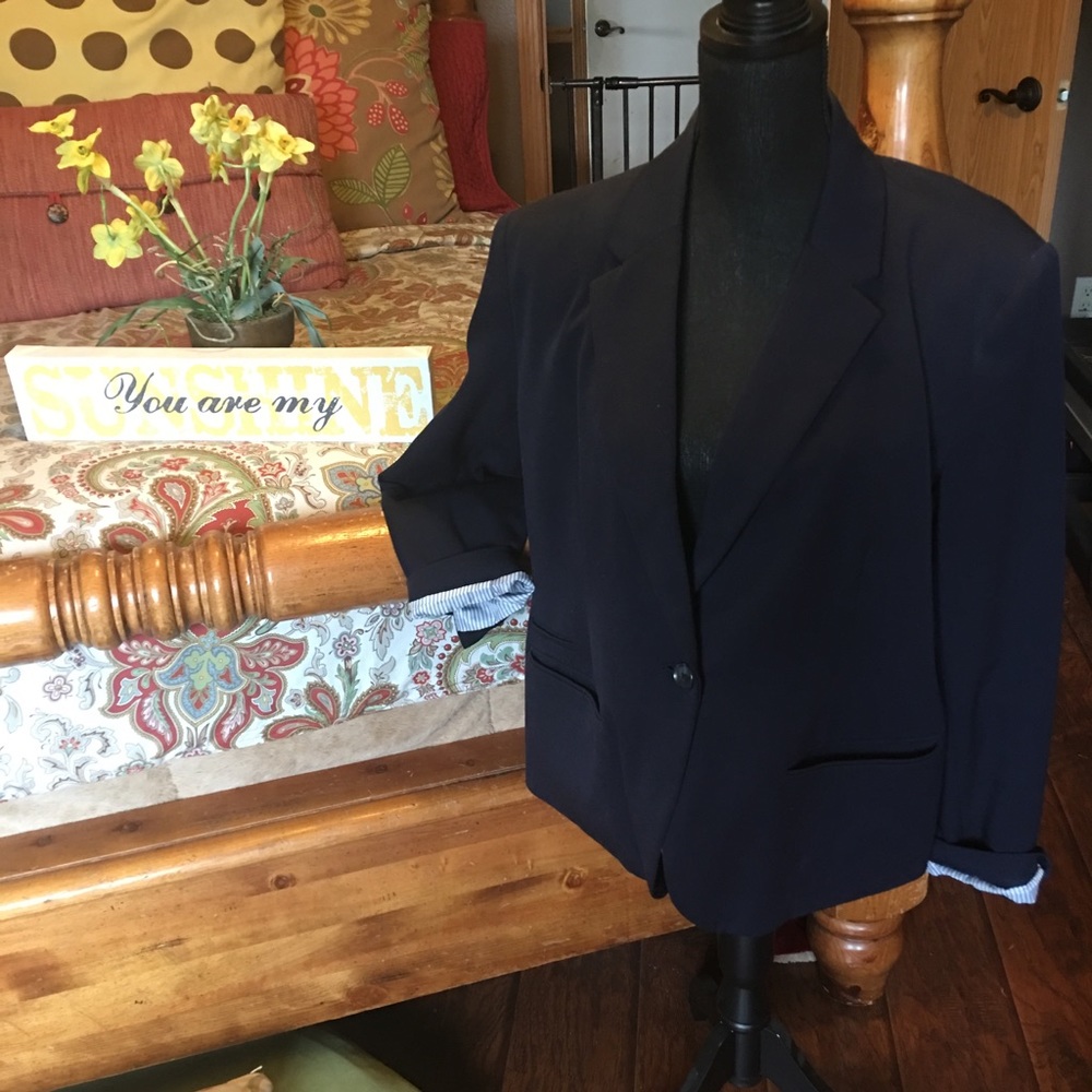 Women’s size 18 Navy merona blazer